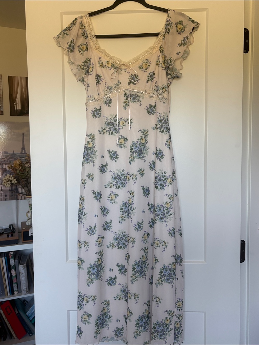Floral Maxi Dress with Lace Trim - Cream/Blue